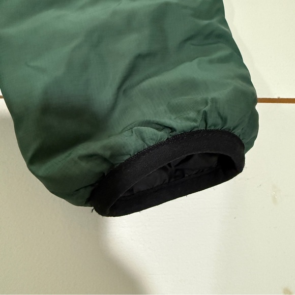 The North Face Women’s Green Jacket - Picture 3 of 9